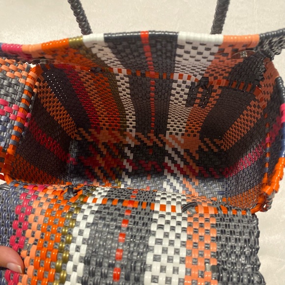 Multicolor Handbag - Picture 3 of 15